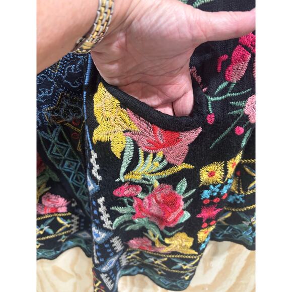 Johnny Was Black Floral Embroidered Blazer - Picture 6 of 8